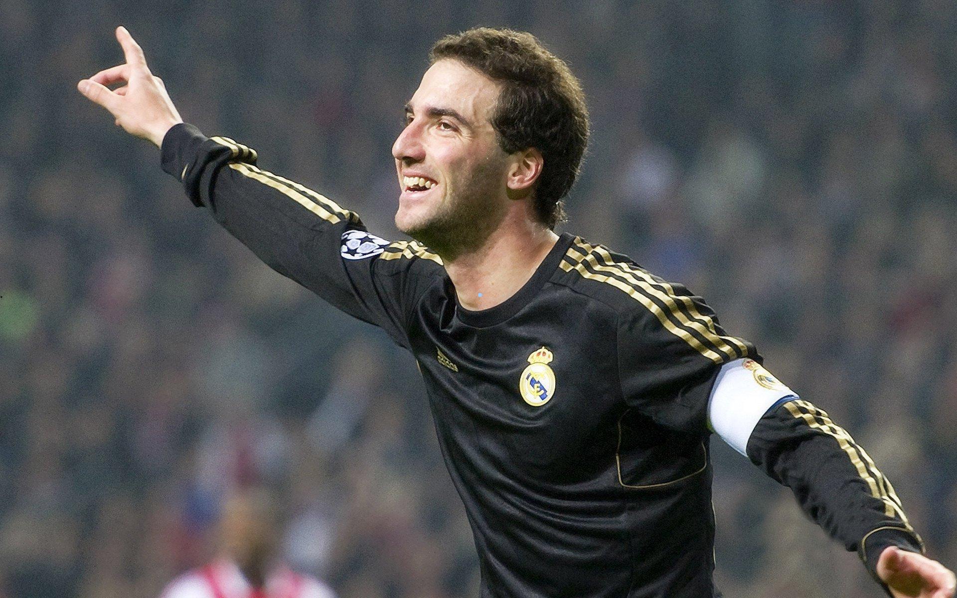 小托马斯重返北岸花园,绿军旧将的温情助威与永恒羁绊